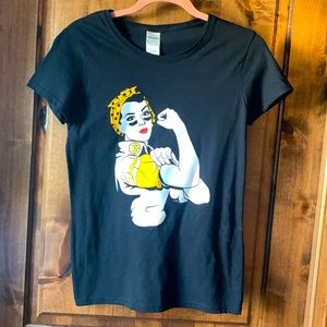 Womens Pittsburg Pirates Tshirt